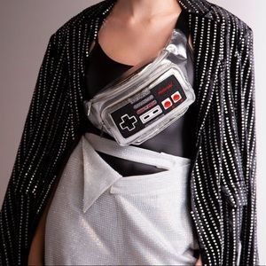 🎮 Nintendo controller belt bag Danielle Nicole 🎮